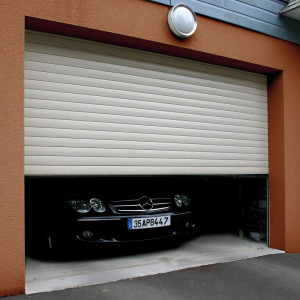 Porte de garage enroulable